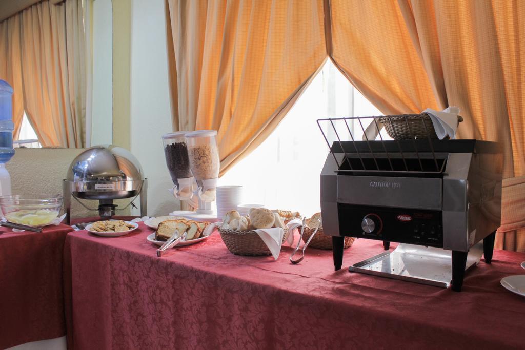 Hotel Maria Angola — Fotos 3